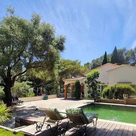 Holiday home Calme Avec Clim Et Piscine - Fr-1-100-371 *