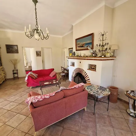 Holiday home Calme Avec Clim Et Piscine - Fr-1-100-371 *